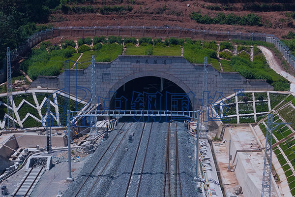 隧道風(fēng)機(jī)拉拔試驗